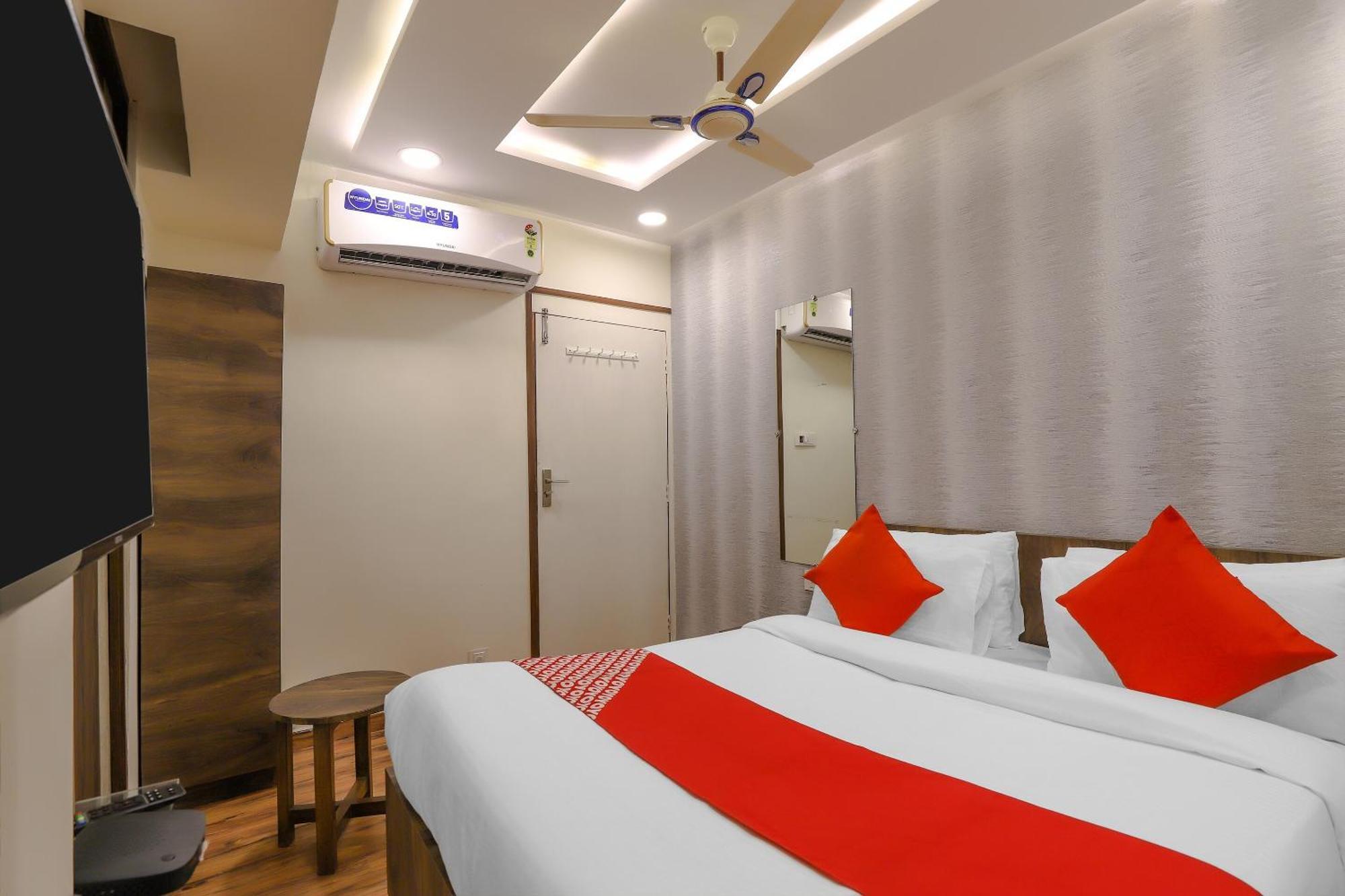 Oyo Hotel Shree Niwas Ahmadábád Exteriér fotografie