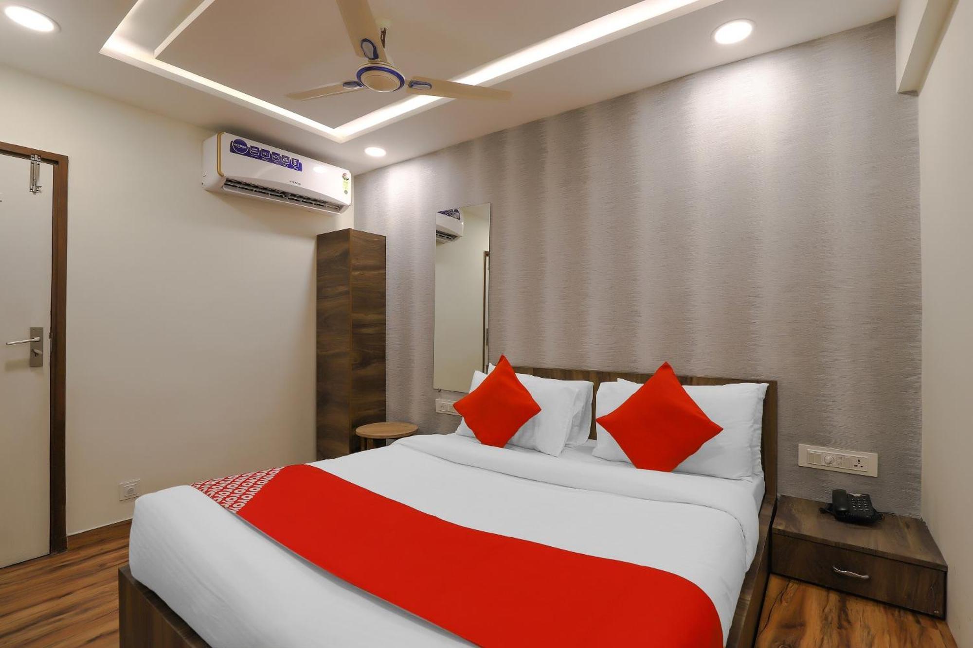 Oyo Hotel Shree Niwas Ahmadábád Exteriér fotografie
