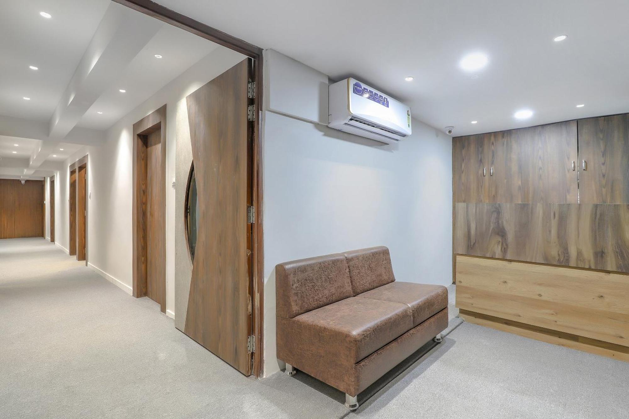 Oyo Hotel Shree Niwas Ahmadábád Exteriér fotografie