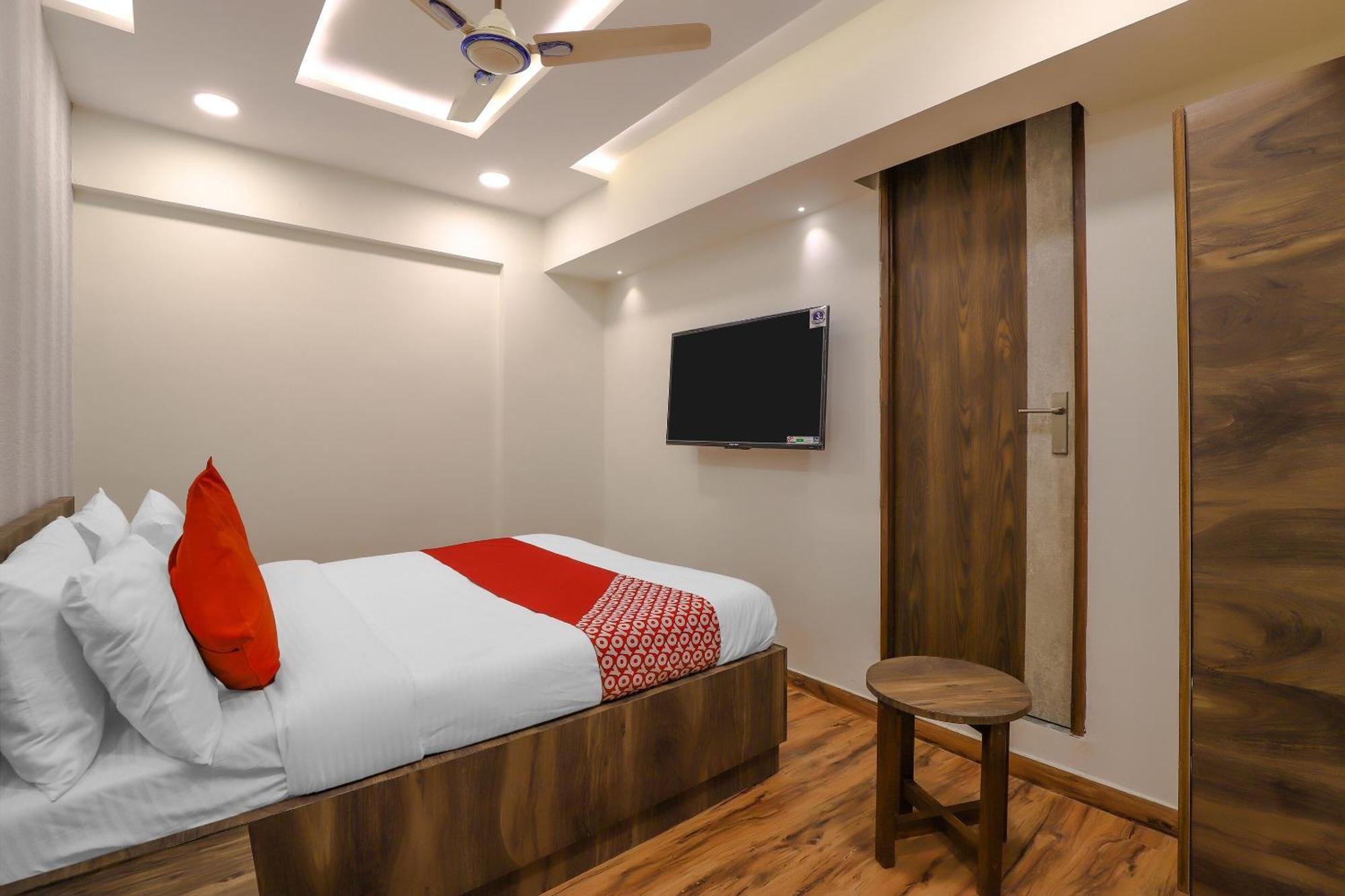 Oyo Hotel Shree Niwas Ahmadábád Exteriér fotografie