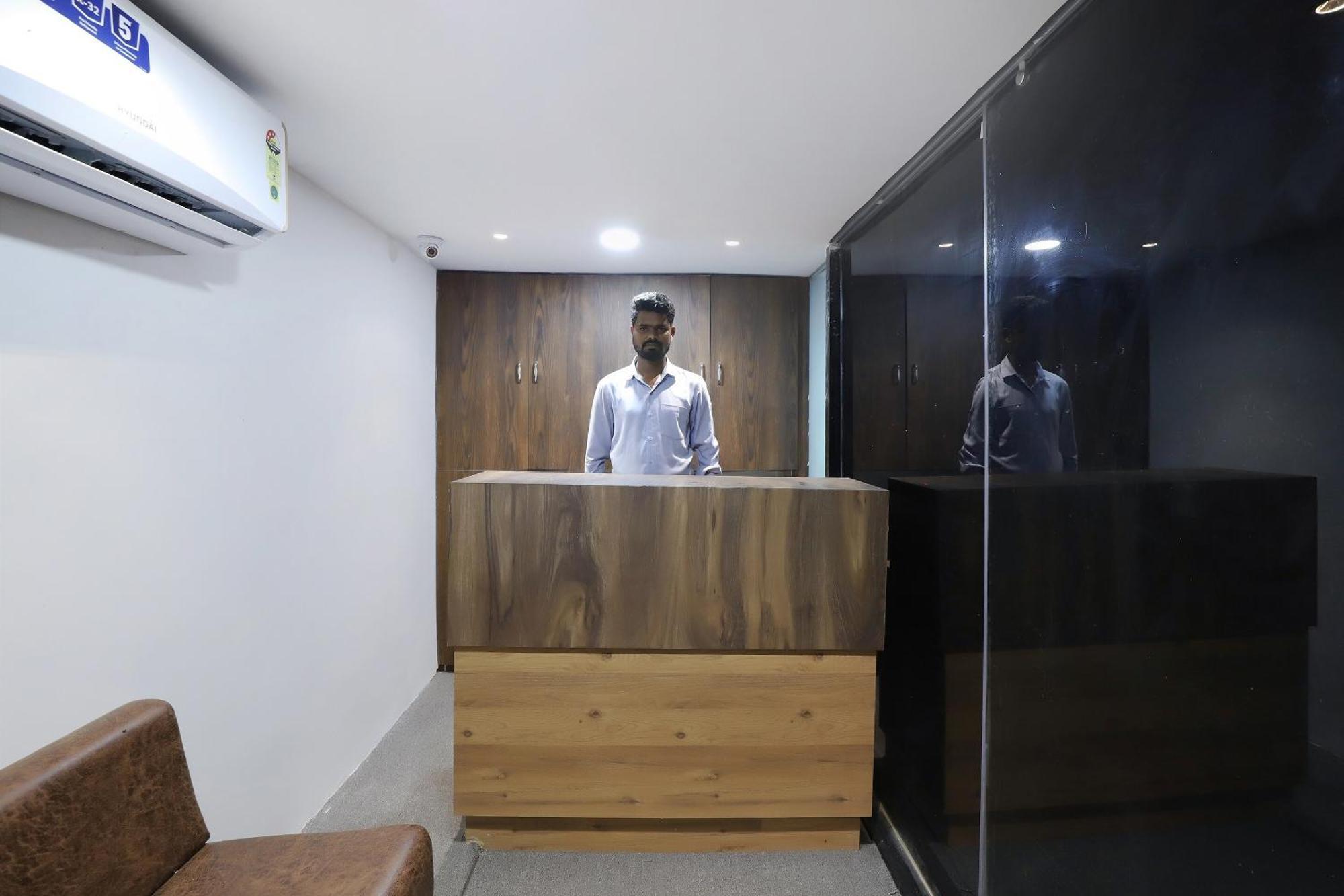 Oyo Hotel Shree Niwas Ahmadábád Exteriér fotografie
